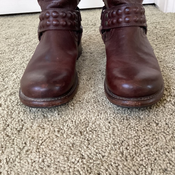 Frye boots size 8.5 - Picture 3 of 10